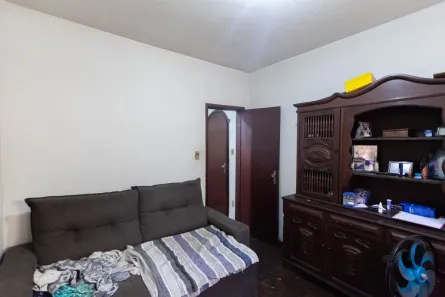 Casa com 3 Quartos à venda, 360m² no Kennedy, Contagem