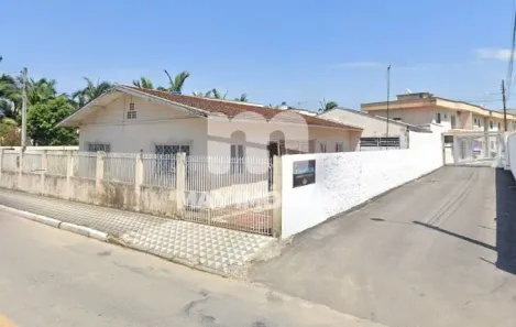 Casa com 4 Quartos para alugar, 145m² no São Judas, Itajaí