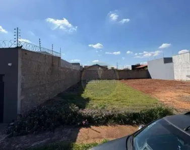 Lote/Terreno à venda, 250m² no Parque das Laranjeiras, Uberaba