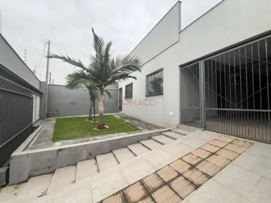 Casa com 3 Quartos à venda, 179m² no Alpes, Londrina