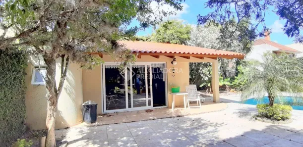 Casa com 5 Quartos à venda, 300m² no Teresópolis, Porto Alegre