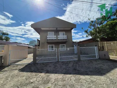 Apartamento com 2 Quartos para alugar, 52m² no Centro, Matinhos