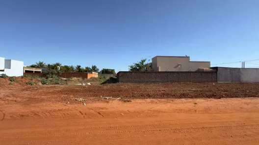 Lote/Terreno à venda, 300m² no Jardim Alvorada, Três Lagoas