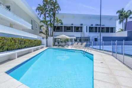 Casa de Condomínio com 4 Quartos à venda, 450m² no Jardim Acapulco, Guarujá
