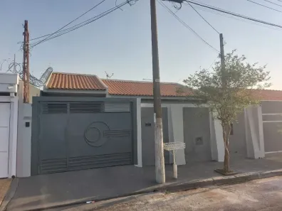 Casa com 3 Quartos à venda, 150m² no Jardim Esplanada, Marília