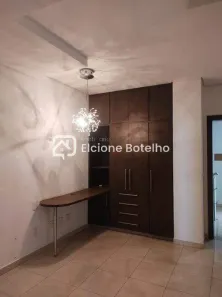 Apartamento com 4 Quartos para alugar, 240m² no Centro, Uberlândia