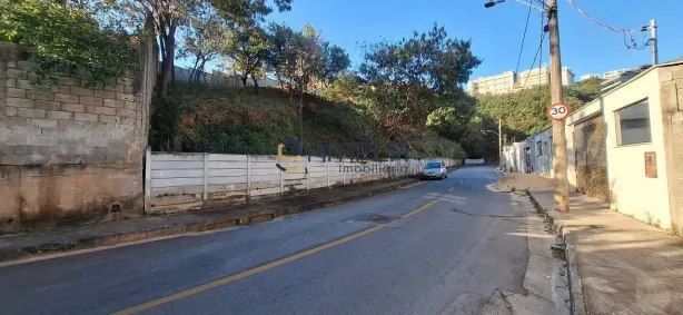 Lote/Terreno à venda, 546m² no Estoril, Belo Horizonte