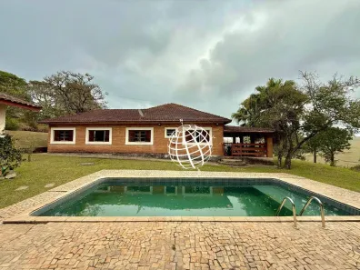 Fazenda/Sítio com 4 Quartos à venda, 320m² no Maracanã, Jarinu