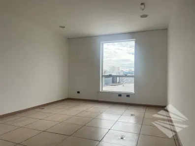 Sala Comercial para alugar, 88m² no Centro, Taubaté
