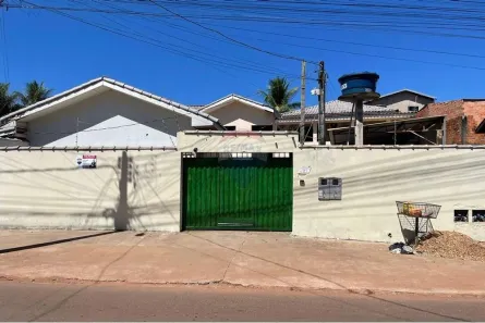 Casa com 4 Quartos à venda, 140m² no Balneário Arco-Íris, Cacoal