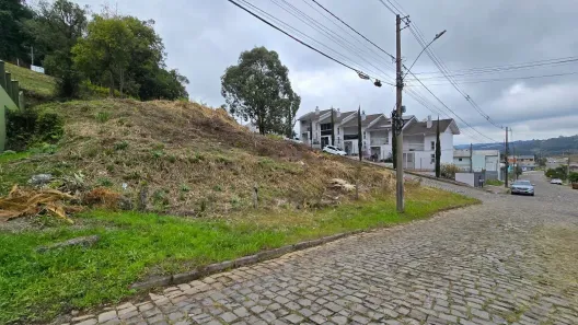 Lote/Terreno à venda, 792m² no São Luiz, Caxias do Sul