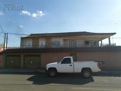 Casa com 6 Quartos à venda, 320m² no Vila Ricardo, Londrina