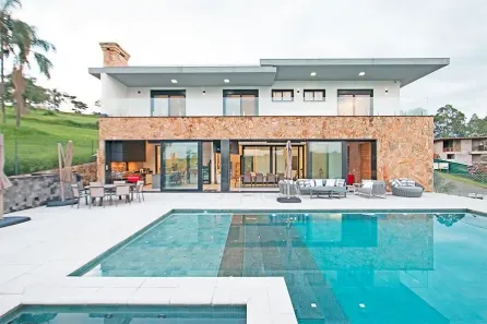 Sobrado com 7 Quartos à venda, 1200m² no Capela do Barreiro, Itatiba
