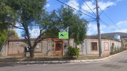 Casa com 1 Quarto à venda, 570m² no Vale do Sol, Nova Lima