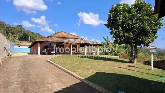Fazenda/Sítio com 4 Quartos à venda, 200m² no Centro, Bragança Paulista