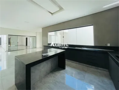 Casa com 3 Quartos à venda, 193m² no Jardim Europa, Uberlândia