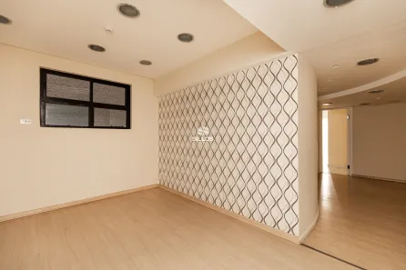 Sala Comercial para alugar, 103m² no Centro, Curitiba