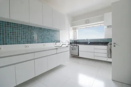 Apartamento com 3 Quartos para alugar, 150m² no Santo Amaro, São Paulo
