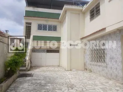 Casa com 6 Quartos à venda, 90m² no Ramos, Rio de Janeiro