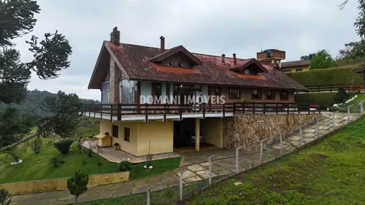 Casa com 3 Quartos à venda, 410m² no Abernéssia, Campos do Jordão