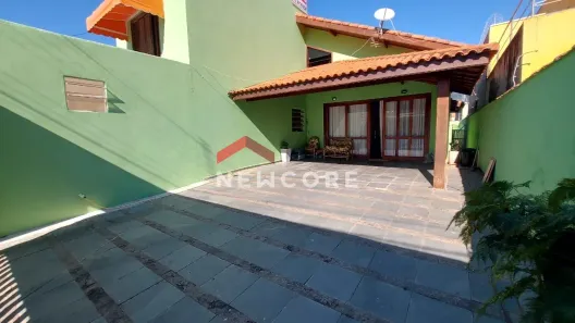 Sobrado com 4 Quartos à venda, 272m² no Balneário Stella Maris, Peruíbe