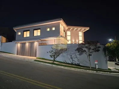 Sobrado com 4 Quartos à venda, 207m² no Villas do Jaguari, Santana de Parnaíba