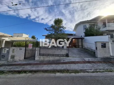 Casa com 2 Quartos para alugar, 111m² no Pedra Branca, Palhoça