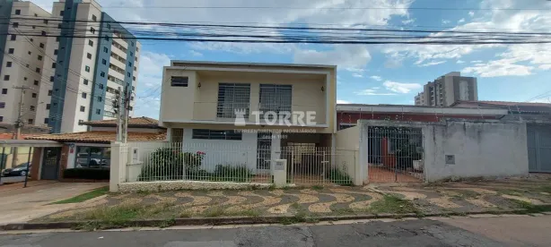 Casa com 3 Quartos para alugar, 208m² no Taquaral, Campinas