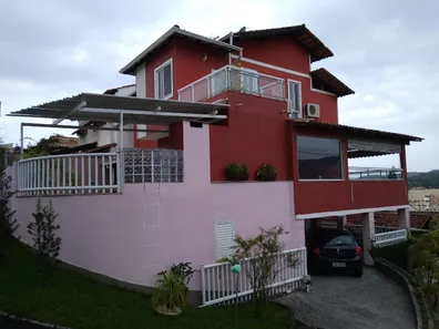 Casa de Condomínio com 3 Quartos à venda, 200m² no Badu, Niterói