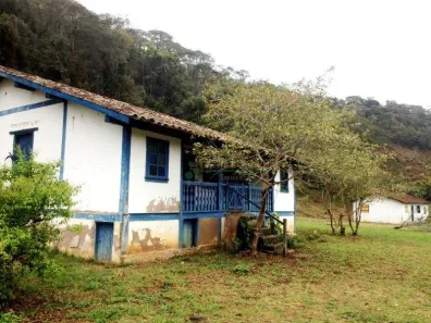 Fazenda/Sítio com 4 Quartos à venda, 240m² no Providência, Teresópolis