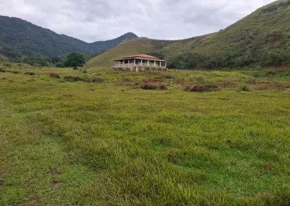 Fazenda/Sítio à venda, 2450000m² no Japuíba, Cachoeiras de Macacu
