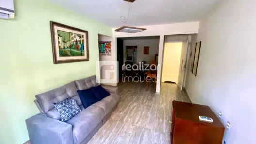Apartamento com 2 Quartos para alugar, 80m² no Centro, Florianópolis