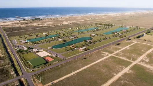 Lote/Terreno à venda, 420m² no Zona Sul, Balneário Rincão