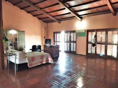 Casa com 3 Quartos à venda, 450m² no Medianeira, Porto Alegre