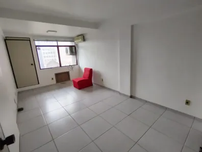 Sala Comercial para venda ou aluguel, 36m² no Centro, Pelotas