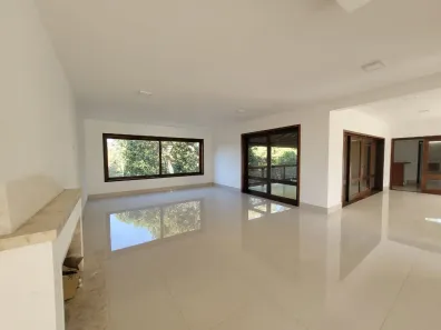 Casa de Condomínio com 3 Quartos para alugar, 400m² no Roseira, Mairiporã