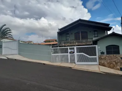 Sobrado com 3 Quartos à venda, 378m² no Centro, São Manuel