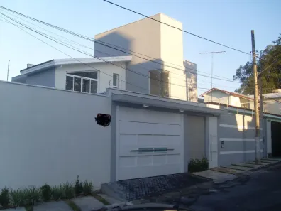 Sobrado com 4 Quartos à venda, 380m² no Vila Oliveira, Mogi das Cruzes
