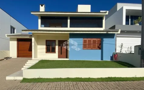 Casa de Condomínio com 3 Quartos à venda, 243m² no Camobi, Santa Maria