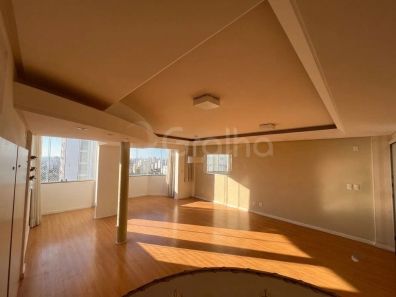 Apartamento com 3 Quartos à venda, 140m² no Agronômica, Florianópolis