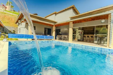 Casa de Condomínio com 3 Quartos à venda, 1050m² no , Mairinque