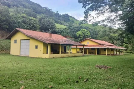 Fazenda/Sítio com 3 Quartos à venda, 259198m² no , Extrema