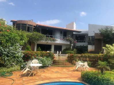 Sobrado com 6 Quartos à venda, 600m² no Atalaia, Aracaju
