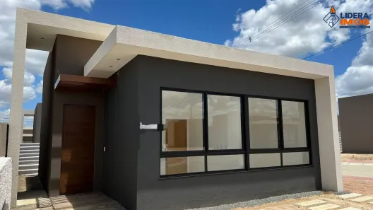 Casa com 3 Quartos à venda, 210m² no SIM, Feira de Santana