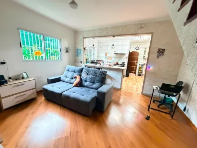 Sobrado com 5 Quartos para alugar, 215m² no Jardim Las Vegas, Santo André