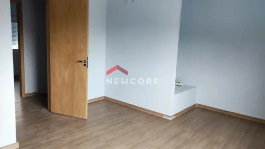 Sobrado com 2 Quartos à venda, 76m² no Fátima, Canoas