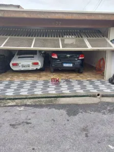Casa com 2 Quartos à venda, 110m² no Jardim Gurilândia, Taubaté