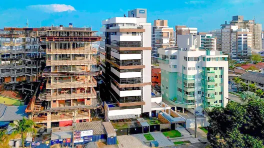 Apartamento com 3 Quartos à venda, 210m² no Centro, Guaratuba