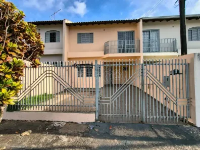 Casa com 3 Quartos para alugar, 120m² no Sabará I, Londrina