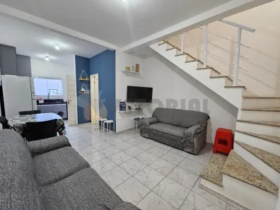Sobrado com 2 Quartos para alugar, 75m² no Jardim Brasil, Caraguatatuba